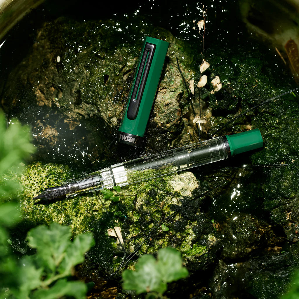 Eco Irish Green + Onyx Fountain Pen