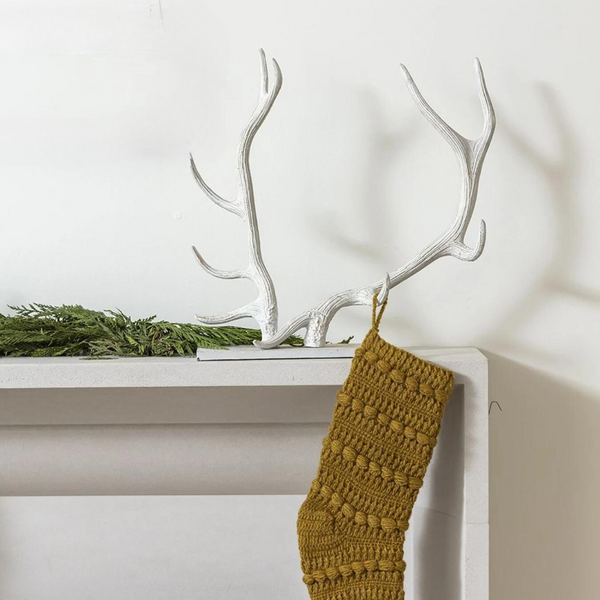 Rowell Mantelpiece Antlers