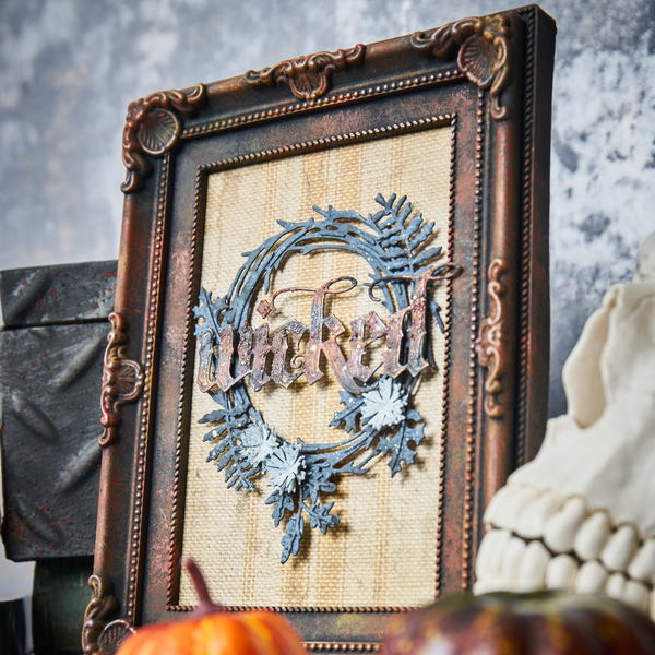 Foliage Wreath Vault Die Set {Halloween} | Tim Holtz