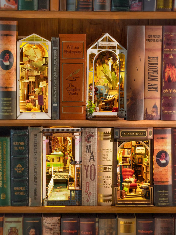 DIY Miniature House Book Nook Kit: Bookstore