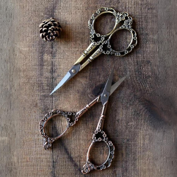 Victorian Scrollwork Embroidery Scissors