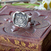 Bague de sceau de cire Wolf Crest en latin Dum Spiro Spero